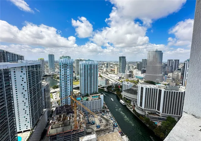 Photo 1 of Sale Pending at 485 Brickell Ave #4405, Miami, FL 33131 | MLS# A11923786 | Listing updated on 2026-09-10