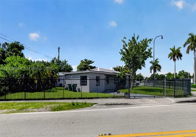 Photo 3 of Single family home for sale at 14801 Lincoln Blvd, Miami, FL 33176 | MLS# A11923504 | Listing updated on 2026-10-06