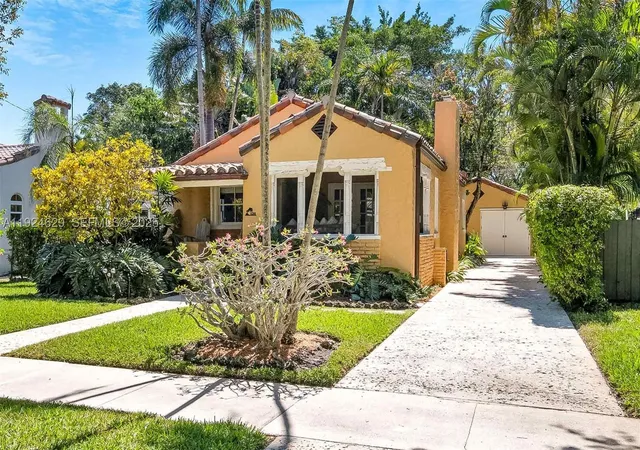 Photo 3 of Single family home for sale at 136 Ne 101st St, Miami Shores, FL 33138 | MLS# A11924629 | Listing updated on 2026-09-10