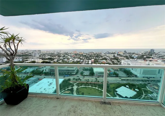 Photo 4 of Condo for sale at 650 West Ave #2804, Miami Beach, FL 33139 | MLS# A11925965 | Listing updated on 2026-09-25