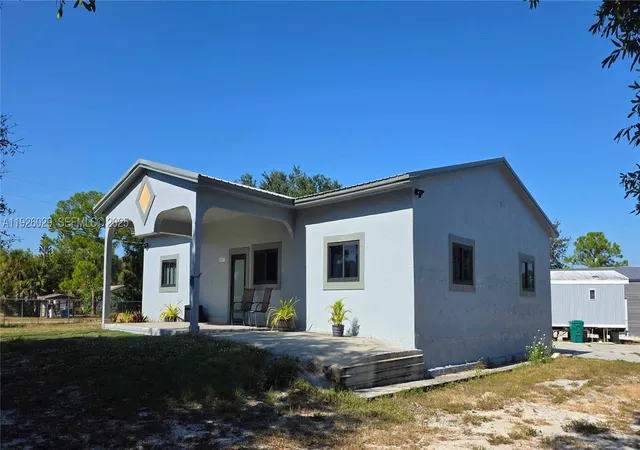 Photo 4 of Single family home for sale at 527 Perimeter Rd, Clewiston, FL 33440 | MLS# A11926029 | Listing updated on 2026-09-12