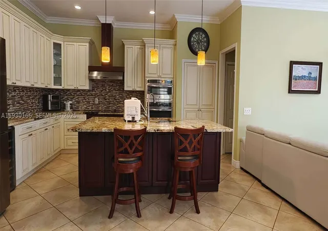 Photo 4 of Single family home for sale at 1035 Waterside Cir, Weston, FL 33327 | MLS# A11930166 | Listing updated on 2026-09-13