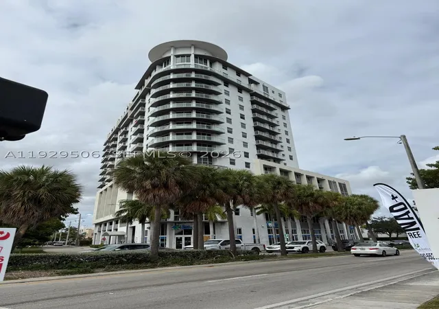 Photo 2 of Condo for sale at 1 Glen Royal Pkwy #1612, Miami, FL 33125 | MLS# A11929506 | Listing updated on 2026-09-10
