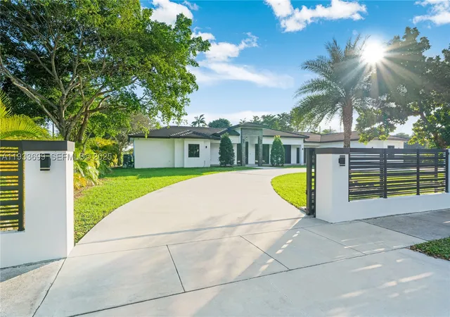 Photo 3 of Single family home for sale at 10398 Sw 64Th St, Miami, FL 33173 | MLS# A11933699 | Listing updated on 2026-09-04