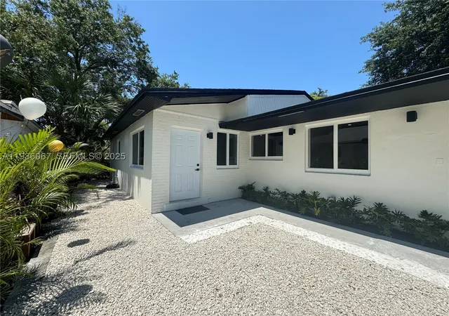 Photo 1 of Multi family home for sale at 111 Nw 7th Ave, Dania Beach, FL 33004 | MLS# A11936067 | Listing updated on 2026-08-27