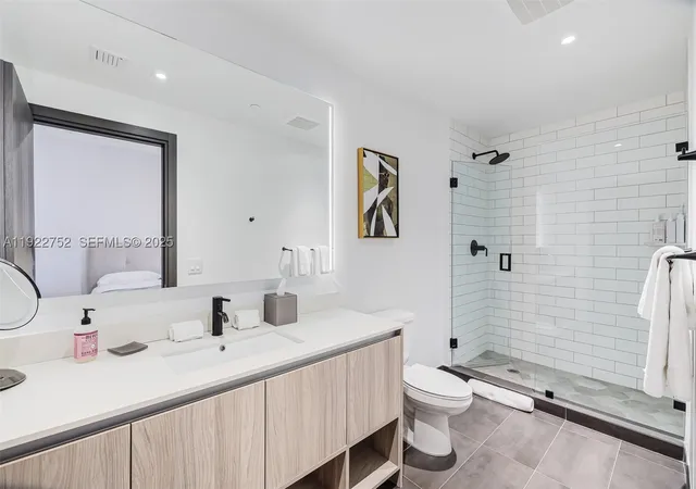 Photo 2 of Condo for sale at 398 Ne 5th St #2319, Miami, FL 33132 | MLS# A11922752 | Listing updated on 2026-09-10