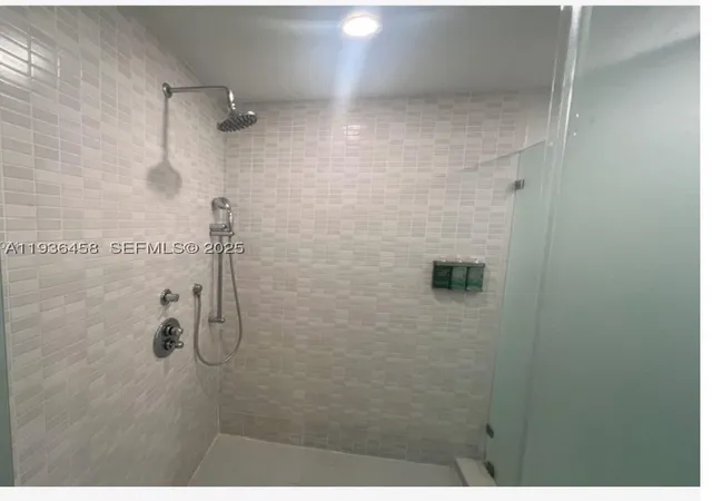 Photo 3 of Condo for sale at 5300 Nw 87th Ave #601, Doral, FL 33178 | MLS# A11936458 | Listing updated on 2026-09-19
