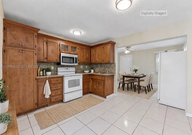 Photo 2 of Single family home for sale at 5010 Nw 51st St, Tamarac, FL 33319 | MLS# A11936810 | Listing updated on 2026-09-11