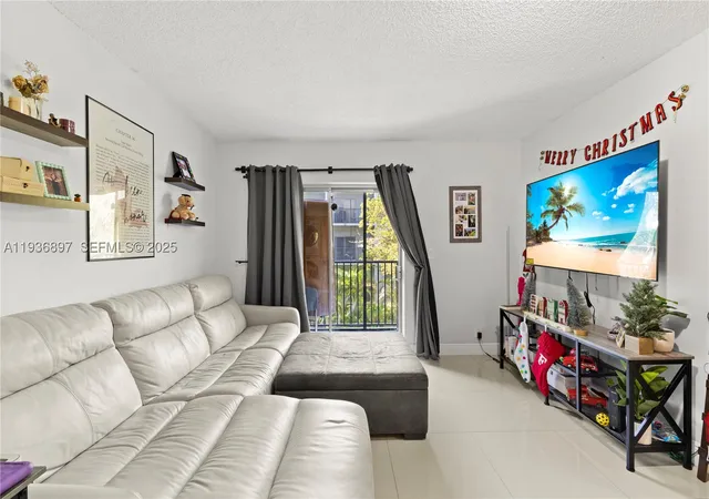 Photo 2 of Condo for sale at 7501 Nw 16th St #3303, Plantation, FL 33313 | MLS# A11936897 | Listing updated on 2026-09-18