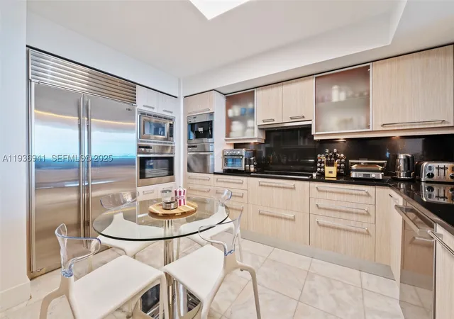 Photo 4 of Condo for sale at 1331 Brickell Bay Dr #2907, Miami, FL 33131 | MLS# A11936941 | Listing updated on 2026-09-28