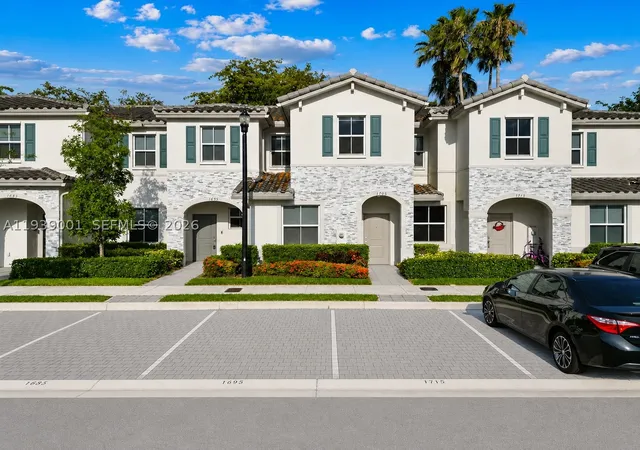 Photo 1 of Townhouse for sale at 1705 Se 27th Rd, Homestead, FL 33035 | MLS# A11939001 | Listing updated on 2026-08-29