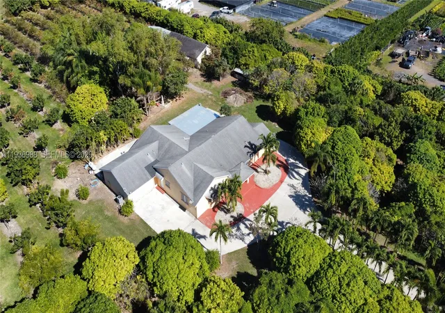 Photo 1 of Single family home for sale at 21295 Sw 376th St, Homestead, FL 33034 | MLS# A11936988 | Listing updated on 2026-08-27