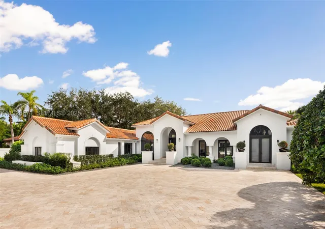 Single family home for sale at 7430 Sw 66Th St, Miami, FL 33143 | MLS# A11928571