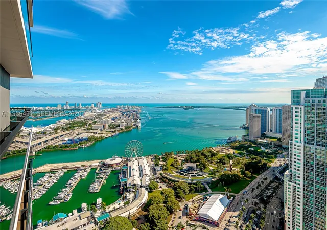 Photo 2 of Condo for sale at 398 Ne 5Th St #4512, Miami, FL 33132 | MLS# A11939431 | Listing updated on 2026-09-10