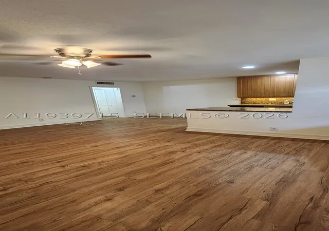 Listing Photo 5 - Condo for sale in building located at 1423 Holly Hts Dr, North Lauderdale, FL 33304 - Unit #17