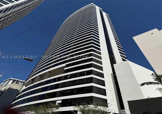 Photo 2 of Condo for sale at 225 N Miami Ave #3505, Miami, FL 33128 | MLS# A11941240 | Listing updated on 2026-09-10