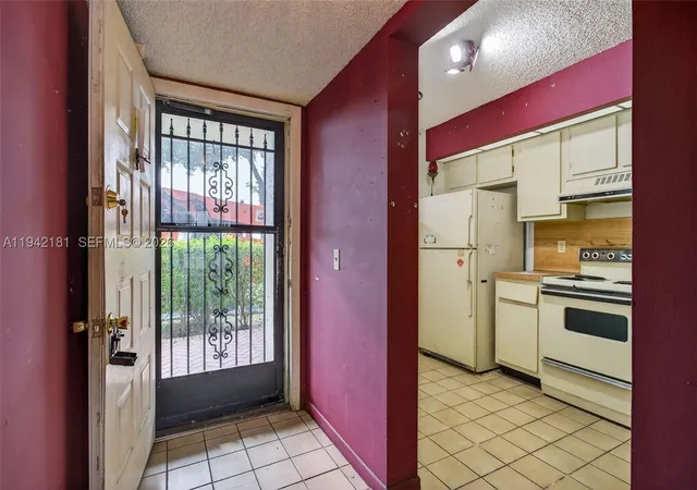 Photo 3 of Sale Pending at 114 Lake Emerald Dr #104, Oakland Park, FL 33309 | MLS# A11942181 | Listing updated on 2026-09-07