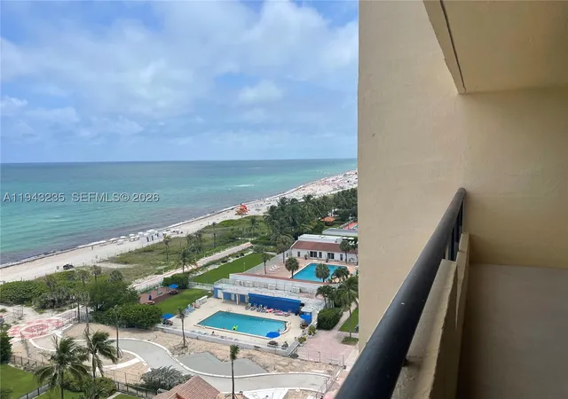 Photo 4 of Condo for sale at 2555 Collins Ave #1409, Miami Beach, FL 33140 | MLS# A11943235 | Listing updated on 2026-08-27