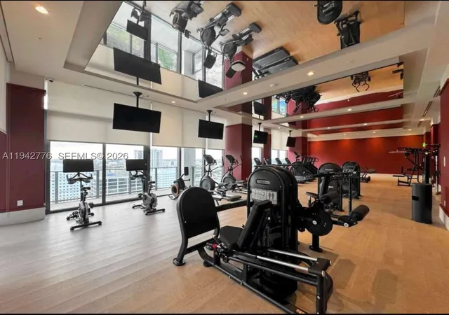 Listing Photo 5 - Condo for sale in building located at 601 N Miami Ave, Miami, FL 33316 - Unit #901