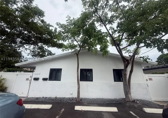 Photo 2 of Sale Pending at 1700 Sw 20th St, Fort Lauderdale, FL 33315 | MLS# A11943582 | Listing updated on 2026-09-01