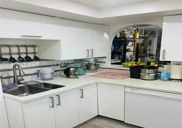 Photo 3 of Condo for sale at 1333 E Hallandale Beach Blvd #131, Hallandale Beach, FL 33009 | MLS# A11944752 | Listing updated on 2026-10-05