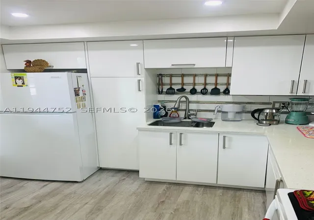 Photo 4 of Condo for sale at 1333 E Hallandale Beach Blvd #131, Hallandale Beach, FL 33009 | MLS# A11944752 | Listing updated on 2026-10-05