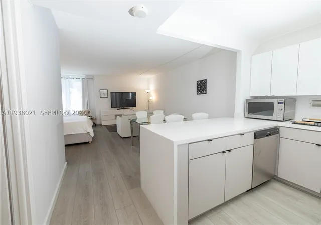 Photo 3 of Condo for sale at 2301 Collins Ave #423, Miami Beach, FL 33139 | MLS# A11938021 | Listing updated on 2026-10-05