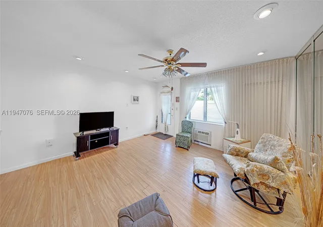 Photo 1 of House for sale at 15600 Ne 6Th Ave #28D, Miami, FL 33162 | MLS# A11947076 | Listing updated on 2026-09-28