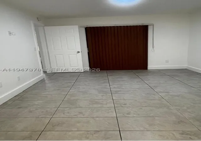 Listing Photo 3 - Condo for sale in building located at 1200 N Liberty Ave, Homestead, FL 33034 - Unit #1200G