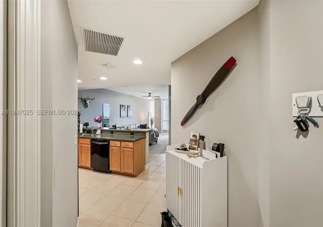 Photo 3 of Condo for sale at 5781 Cape Harbour Dr #903, Cape Coral, FL 33914 | MLS# A11947025 | Listing updated on 2026-10-05