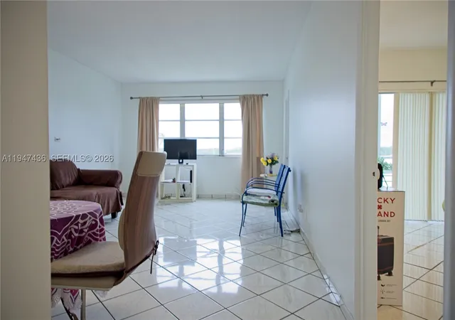 Photo 3 of Condo for sale at 2309 Park Ln #304, Hollywood, FL 33021 | MLS# A11947436 | Listing updated on 2026-09-04