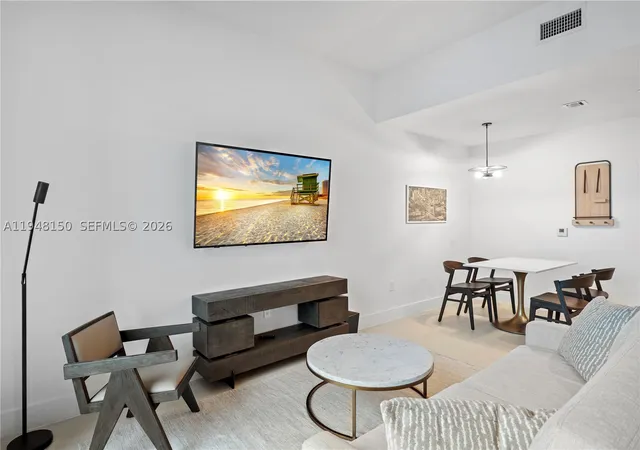 Photo 4 of Condo for sale at 159 Ne 6Th St #5113, Miami, FL 33132 | MLS# A11948150 | Listing updated on 2026-09-17