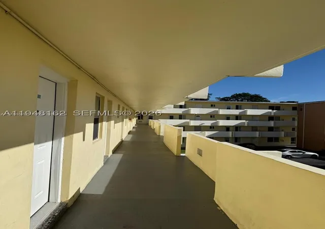 Photo 2 of Condo for sale at 1201 Ne 191st St #G313, Miami, FL 33179 | MLS# A11948162 | Listing updated on 2026-09-09