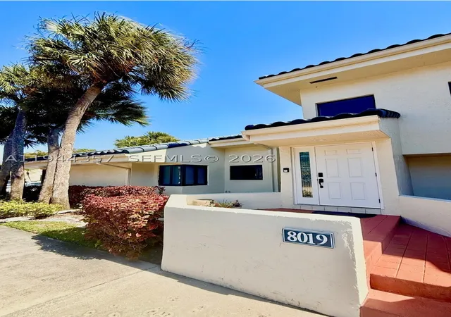 Photo 2 of Condo for sale at 8019 Nw 15th Mnr #8019, Plantation, FL 33322 | MLS# A11944357 | Listing updated on 2026-09-12