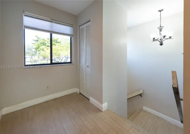 Listing Photo 4 - Condo for sale in building located at 8019 Nw 15Th Mnr, Plantation, FL 33322 - Unit #8019