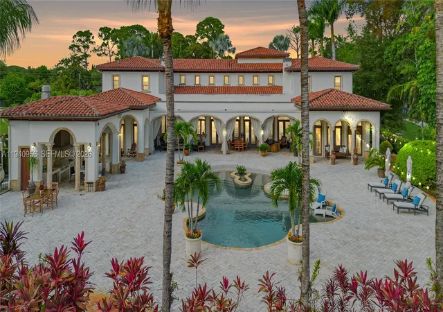 Photo 1 of Mansion for sale at 7538 Sw 64th St, Miami, FL 33143 | MLS# A11940956 | Listing updated on 2026-08-31