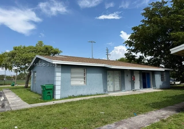 Photo 3 of Sale Pending at 2216 Nw 15th Ave, Fort Lauderdale, FL 33311 | MLS# A11949222 | Listing updated on 2026-09-04