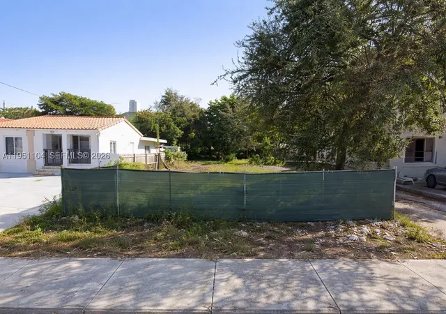 Photo 2 of Land for sale at 161 Nw 18th Ave, Miami, FL 33125 | MLS# A11951104 | Listing updated on 2026-09-10