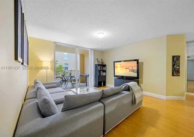 Photo 2 of Condo for sale at 19555 E Country Club Dr #8303, Aventura, FL 33180 | MLS# A11951037 | Listing updated on 2026-09-10