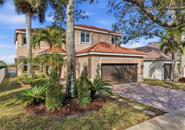 Photo 3 of Single family home for sale at 1844 Aspen Ln, Weston, FL 33327 | MLS# A11951213 | Listing updated on 2026-08-26