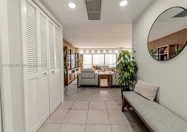 Listing Photo 2 - Condo for sale in building located at 1800 Ne 114Th St, Miami, FL 33181 - Unit #909