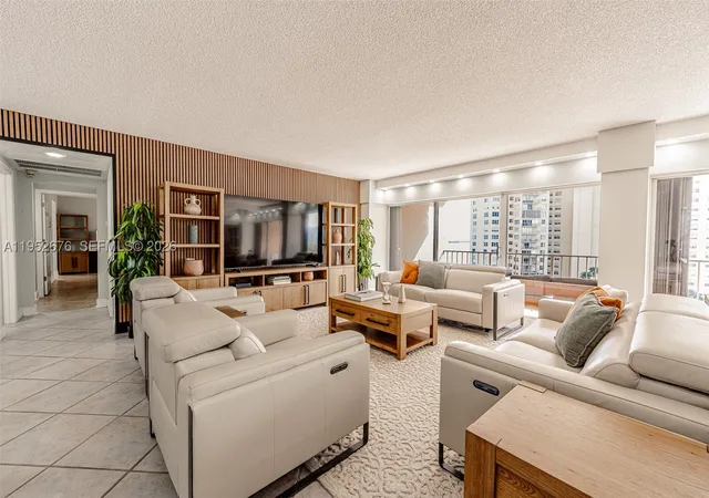 Listing Photo 3 - Condo for sale in building located at 1800 Ne 114Th St, Miami, FL 33181 - Unit #909