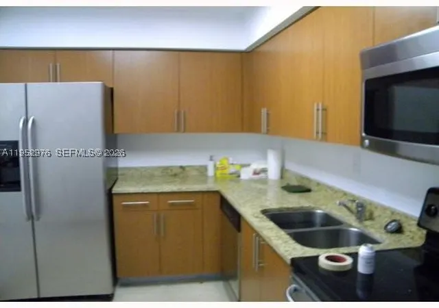 Photo 3 of Sale Pending at 3300 Ne 192nd St #914, Ojus, FL 33180 | MLS# A11952976 | Listing updated on 2026-09-21