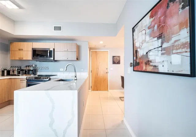 Photo 3 of Condo for sale at 350 S Miami Ave #2505, Miami, FL 33130 | MLS# A11952965 | Listing updated on 2026-10-01