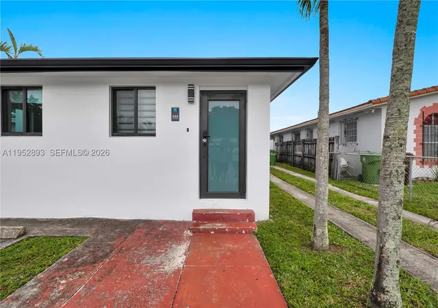 Photo 4 of House for sale at 458 E 20Th St, Hialeah, FL 33013 | MLS# A11952893 | Listing updated on 2026-09-08