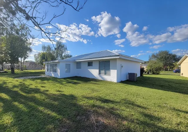 Photo 2 of Sale Pending at 4008 Rye Ct, La Belle, FL 33935 | MLS# A11953121 | Listing updated on 2026-09-05
