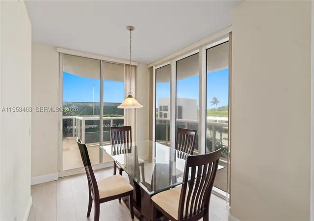 Listing Photo 4 - Condo for sale in building located at 4775 Collins Ave, Miami, FL 33140 - Unit #507