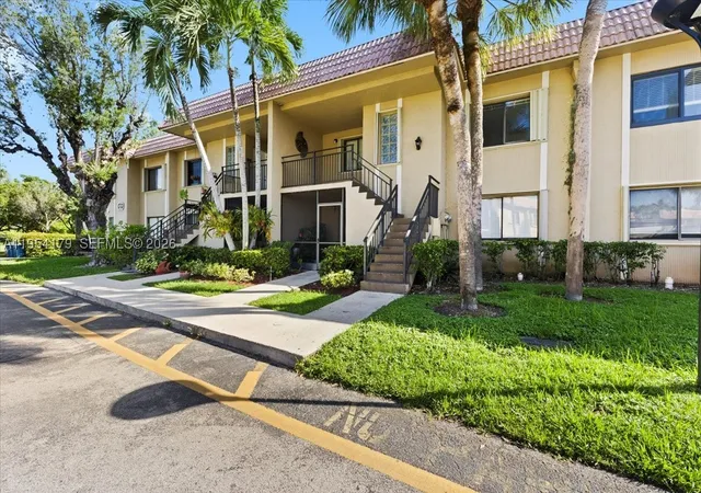 Photo 2 of Condo for sale at 302 Lakeview Dr #203, Weston, FL 33326 | MLS# A11954179 | Listing updated on 2026-09-11
