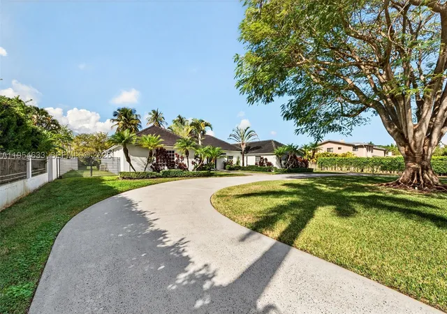 Photo 2 of Sale Pending at 3000 Sw 130th Ave, Miami, FL 33175 | MLS# A11954633 | Listing updated on 2026-09-04