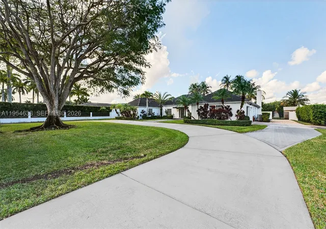 Photo 3 of Sale Pending at 3000 Sw 130th Ave, Miami, FL 33175 | MLS# A11954633 | Listing updated on 2026-09-04